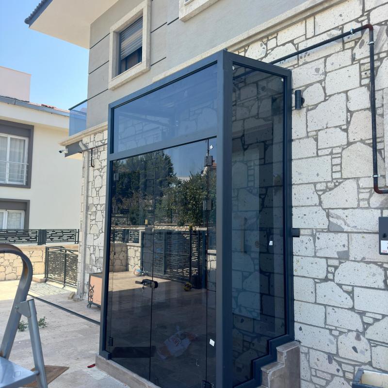 Glass Room